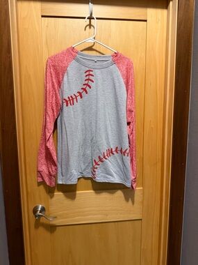 Women's Baseball Graphic Raglan Long-Sleeve Shirt - Gray & Red